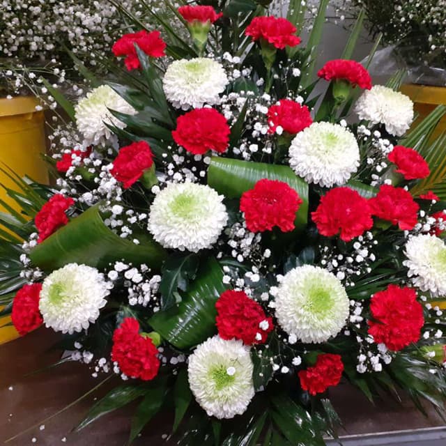 Nuestros servicios de floristería y jardinería en Narón